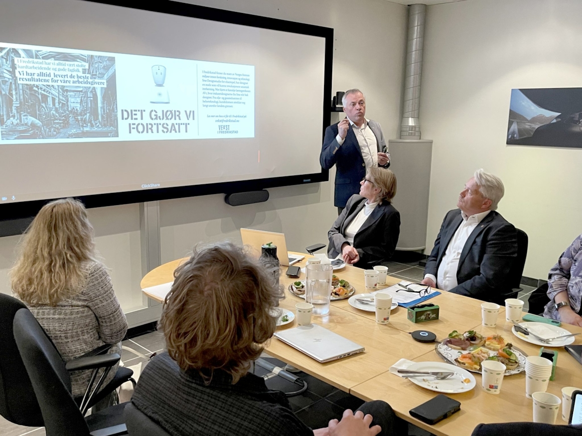 NÆRINGSBYGGER: Daglig leder Kjell Arne Græsdal i Fredrikstad næringsforening fortalte om øvrig industri i Fredrikstad og utvikling de siste årene.
